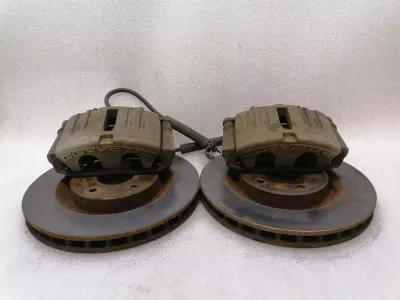 Chevrolet Corvette C6 Front Brake Caliper Set 22799631 Caliper Front Set