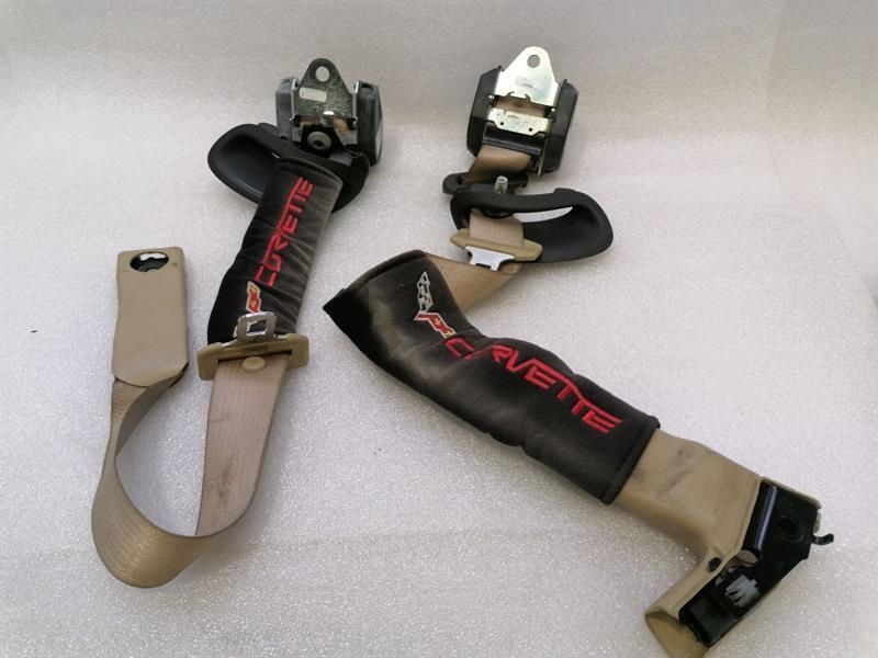 Chevrolet Corvette C6 Front Seatbelt 15827571 Seat Belt Front