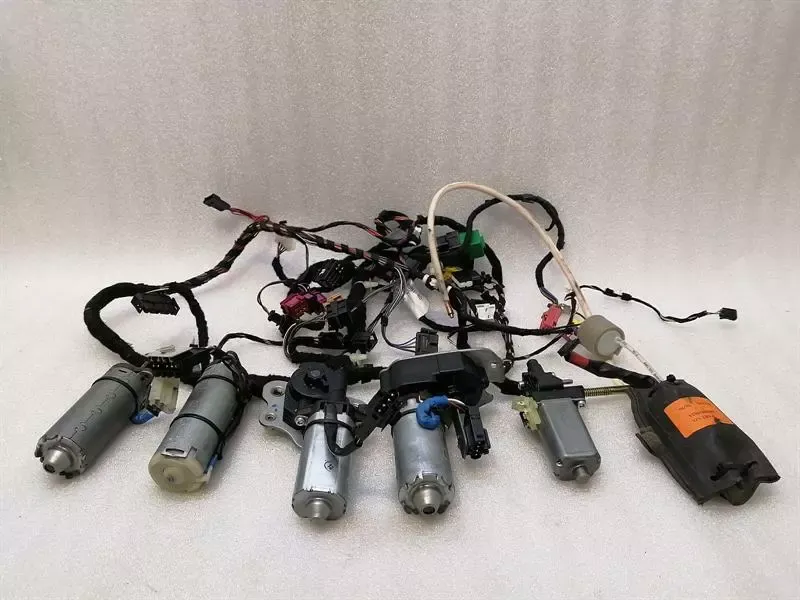 Bentley Continental GT W12 Right Seat Adjustment Engine Set 3W3959762 Seat Motor