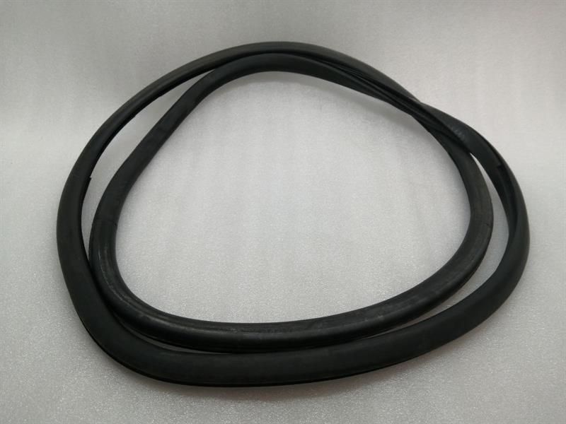 BENTLEY CONTINENTAL FLYING SPUR Left Door Seal 3W5867365C Left Door Seals