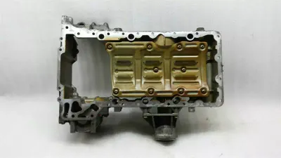 BMW 7 series F01 F07 F10 oil pan upper 7570688 oil pan top x-drive