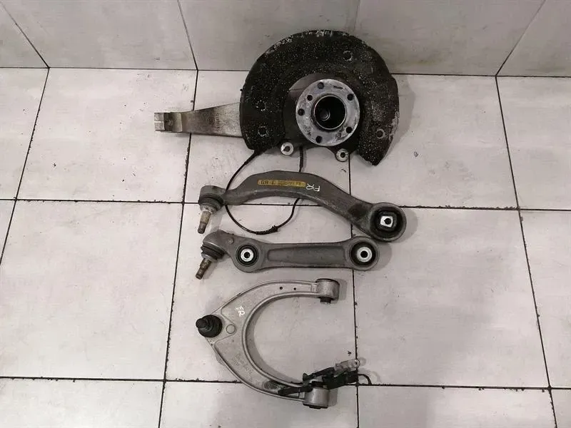 BMW 7 series F02 right front hub set 31216775768 wheel bearing housing front right