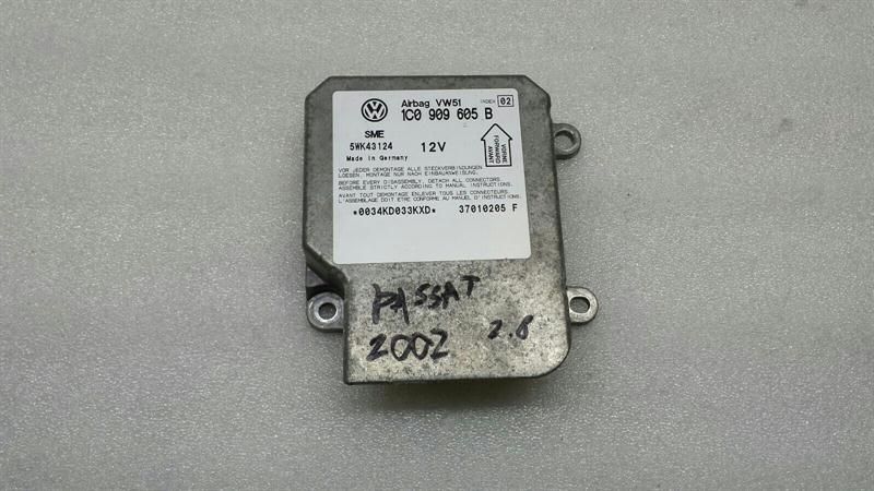 Volkswagen Passat B5 Safety Modules ECU 1C0909605B Air Control Unit SRS