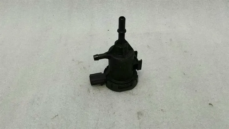 Mercedes E Class W212 Purge Valve A0014760532 Regeneration Valve