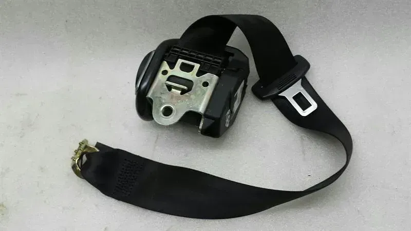 Audi RS4 8H B7 rear seat belt 8H0857805 seat belt rear belt