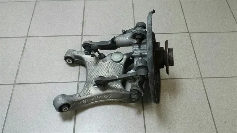 BMW E63 wheel bearing housing complete knuckle rear left 33326775079 rear hub