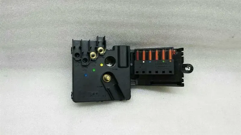 Mercedes CLS W219 W211 Cable Connector A2119820302 Line Connector