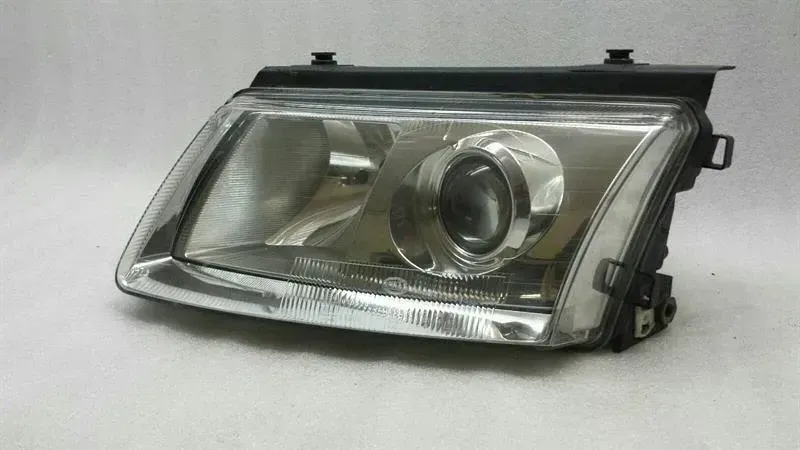 Volkswagen Passat B5 Left Headlamp Headlight Left Xenon