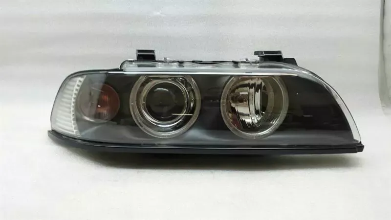 BMW 5 Series E39 LCI right headlamp headlight right xenon
