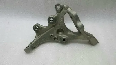 Mercedes C Class W204 FRH Hub A2043320201 Корпус на колесен лагер Преден десен носач