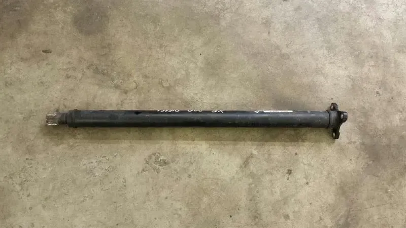 BMW X5 E70 3.0d Propshaft Automatic Transmission 26207556019 7556019 Propshaft