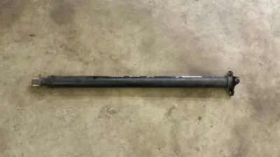 BMW X5 E70 3.0d Kardanaxel automatisk växellåda 26207556019 7556019 Kardanaxel