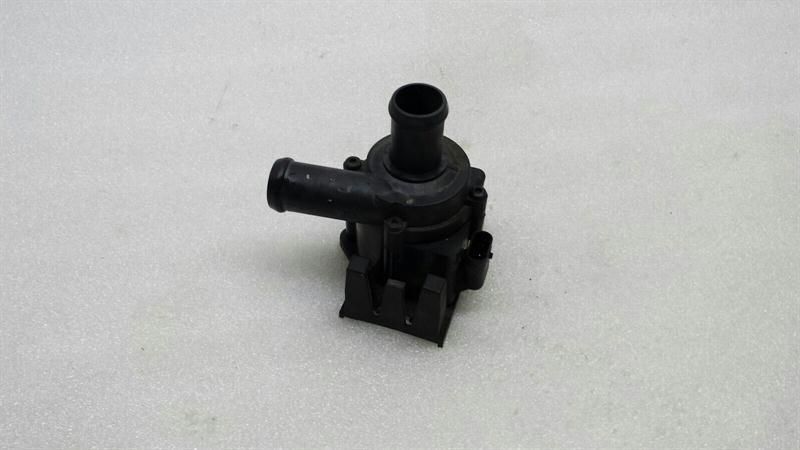 Audi A4 8K additional cooling pump 8K0965561A coolant pump pump CAG
