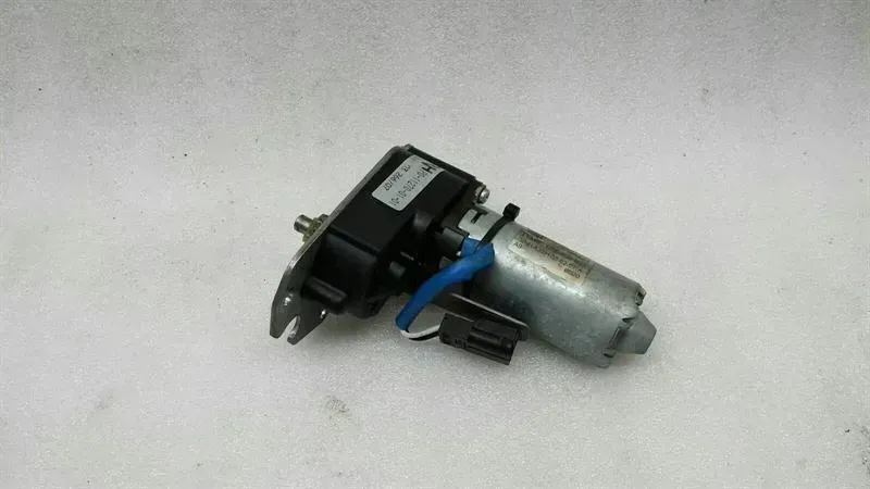 BMW 6 Series E63 seat adjustment engine 8251498 seat engine