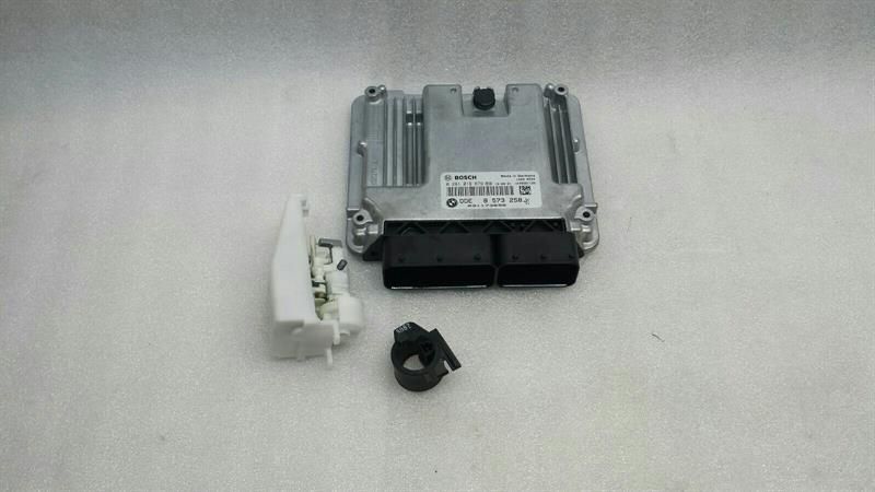 2013 BMW 1 Series Motorsteuerger