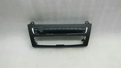 BMW 1 Series F21 CD Player Control Panel Control Panel 61319261102 Radio Control Panel
