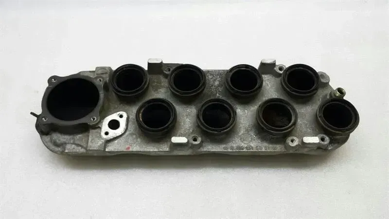 1994 Mercedes G-Car Suction Bridge Inlet Bridge A1161400651 Intake Manifold