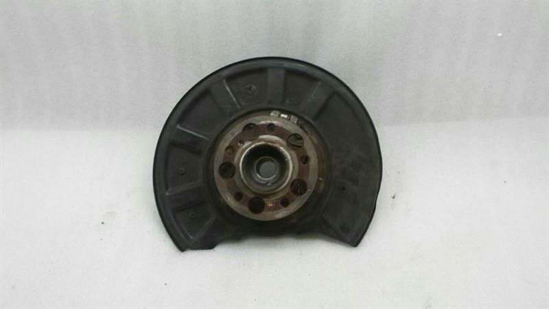 Mercedes E63 W212 wheel bearing housing knuckle rear A2123500241 rear hub