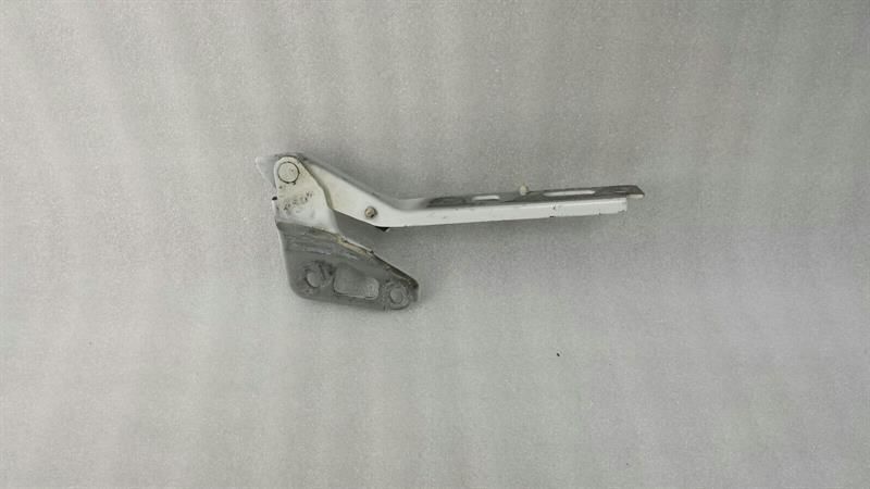 Audi Q7 4L Bonnet hinge right 4L0823302 hinges hood right