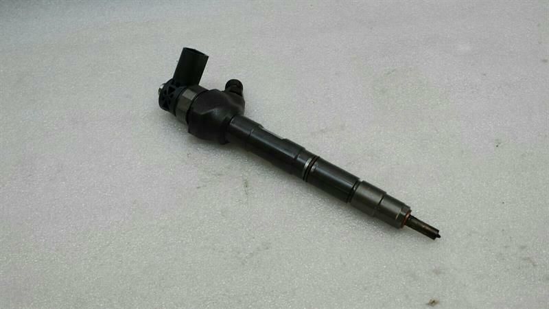 VW Golf VII injector 04L130277AJ injector nozzle injector 1.6 TDI CLH