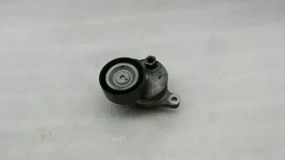 Mercedes E Class W207 Обтегач на ремък A2762000370 Обтяжна ролка M276 V6