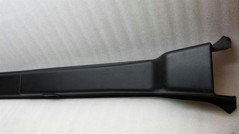 Mercedes G-Wagen W463 B Post Cover Left B Pillar Trim Left A4636900025