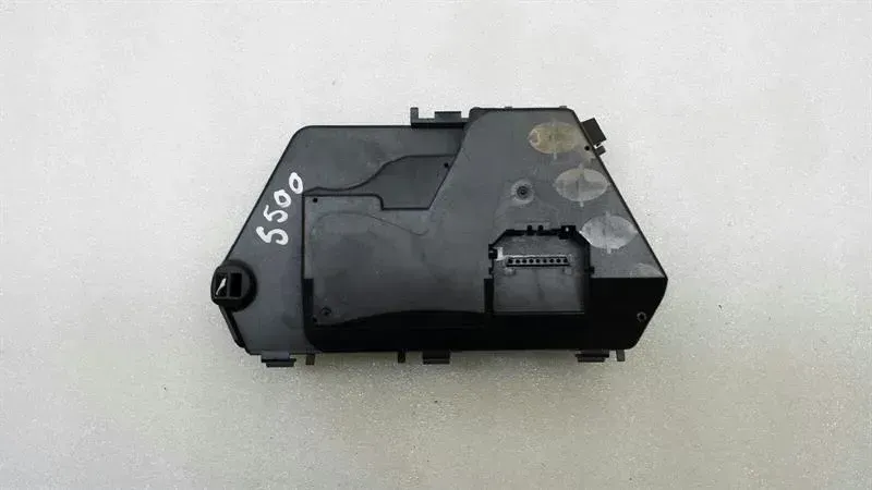 Mercedes S-Class Unknown Electronic Module A2208211658 ECU