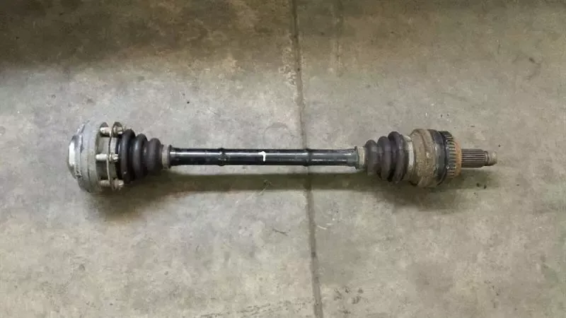 BMW 1 Series E87 E81 E90 E92 Left Rear Drive Shaft 7533445 Drive Shaft