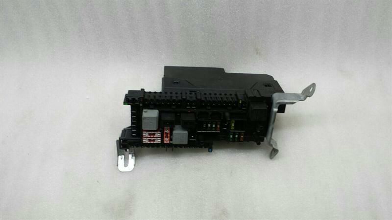 Mercedes E Class W212 Rear Fuse Box A2129000004 Fuse Box Rear SAM Unit