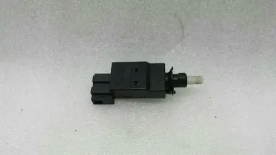 Выключатель стоп-сигнала Mercedes E Class W211 A0015454009 Выключатель педали тормоза