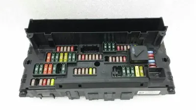 BMW 5-serie F07 GT F10 F12 F06 säkringsdosa 9210861 säkringsdosa