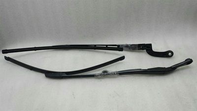 Audi RS4 8H B7 RHD Wiper Arm Set Kit 8H2955407A Right Handlebar