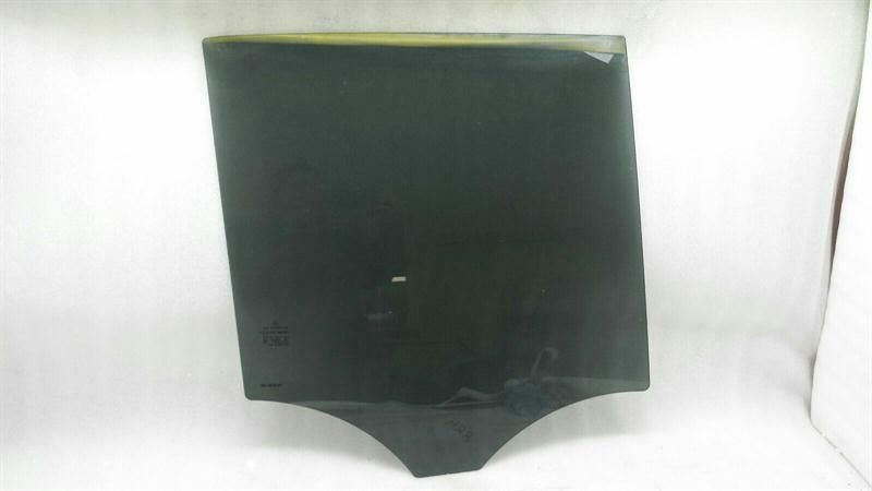 Mercedes ML W166 right rear door glass A1667352010 door window rear right