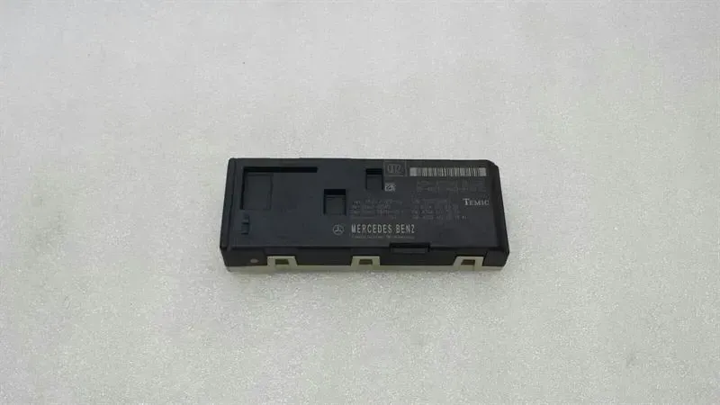 Mercedes C Class W204 Boat Lid Module A2048708926 Tailgate Control Unit