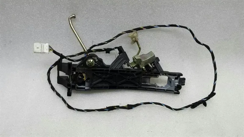 Mercedes S-Class W220 Door Inner Handle A2207602034 Interior Door Handle Right Carrier