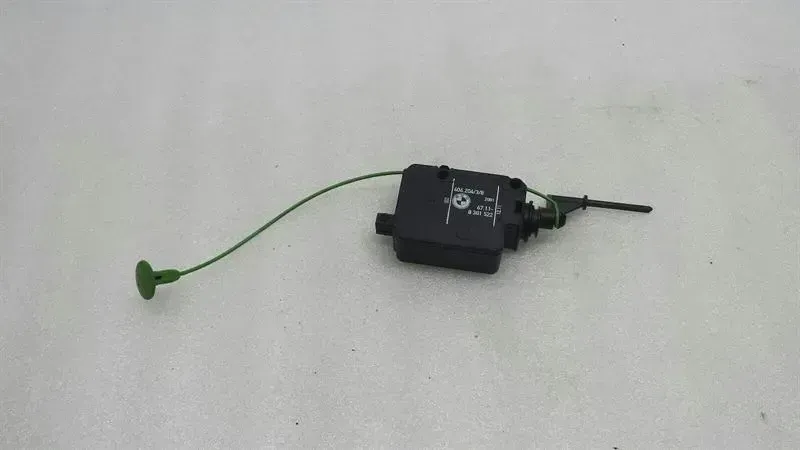 BMW 7 series E65 fuel cap actuator 67118381522 fuel flap actuator