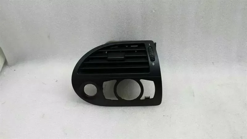 BMW 6 Series E63 RHD Right Air Vent 7009272 Right Handlebar