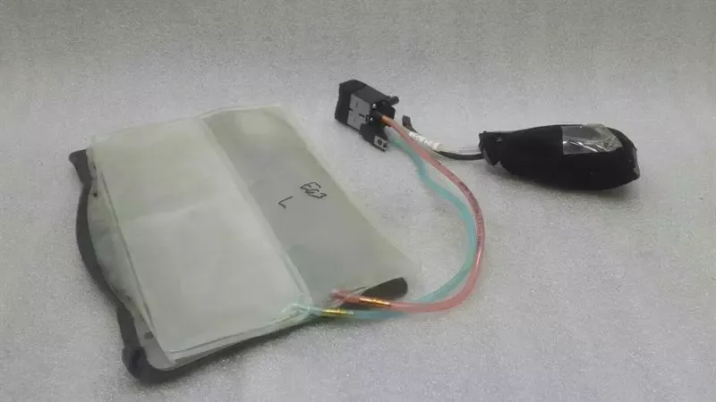 BMW 6 Series E63 left seat lumbar support 8099007 lordose support seat left