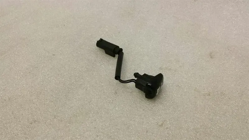 BMW 6 Series E63 Washer Nozzle 7150443 Washwater Nozzle