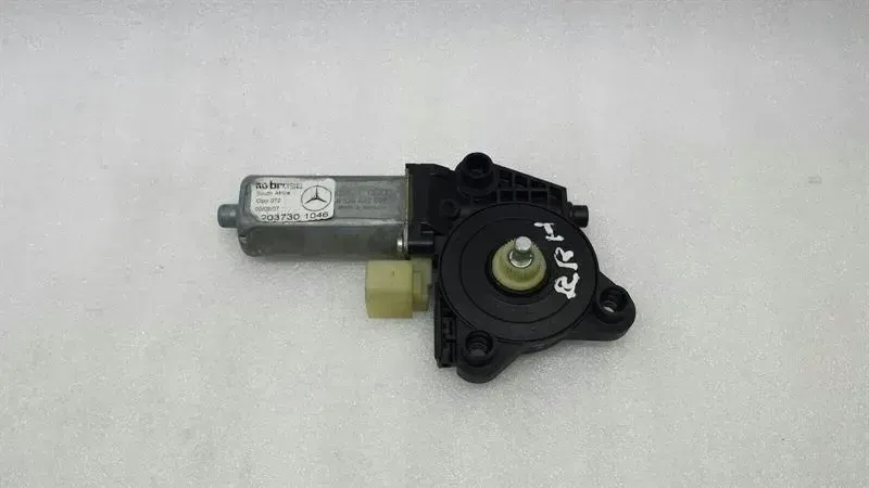 Mercedes C Class W203 RRH Door Window Motor A2037301046 Window Regulator Motor