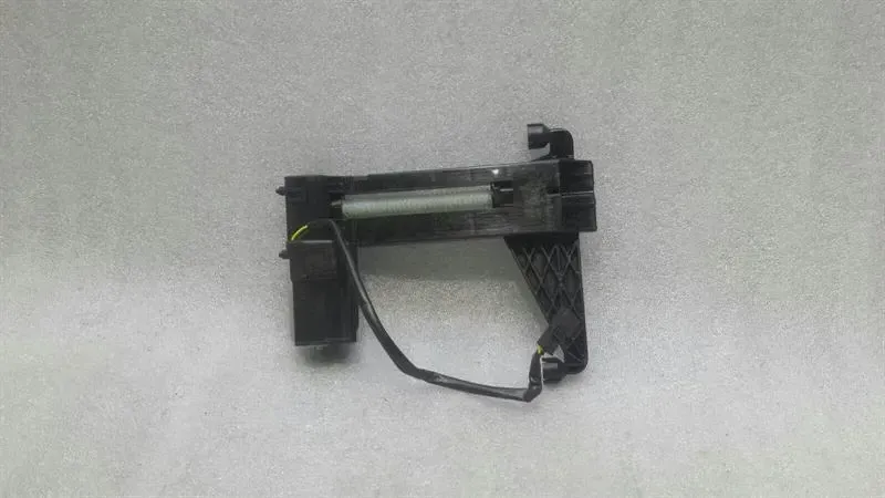 BMW 7 series E65 headrest adjustment 67317121096 headrest servomotor comfort