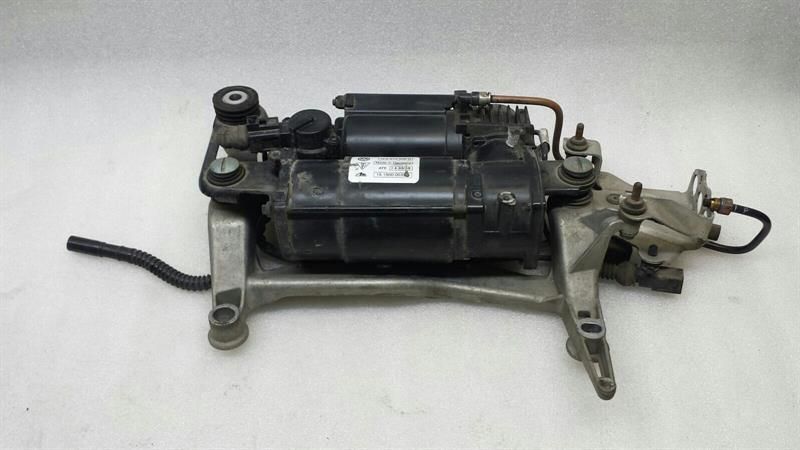 VW Touareg 5.0 V10 air suspension pump 7L0616006D compressor air suspension