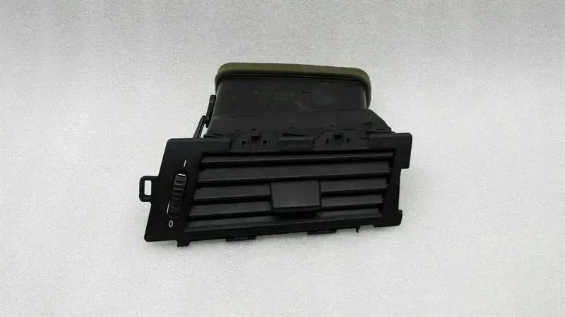 BMW 5 Series E60 Right Air Vent 6910732 Air Vent Vent Grille Right