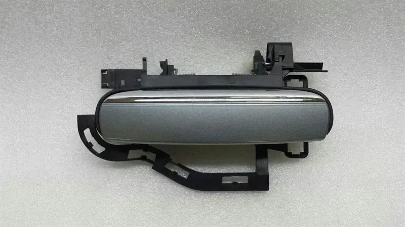 Audi A6 4F left door handle 4F0837885 door handle left
