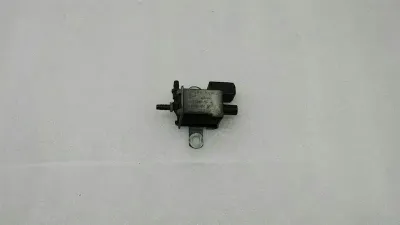 BMW Série 5 E39 Soupape à vide EGR 1742711 soupape à vide soupape