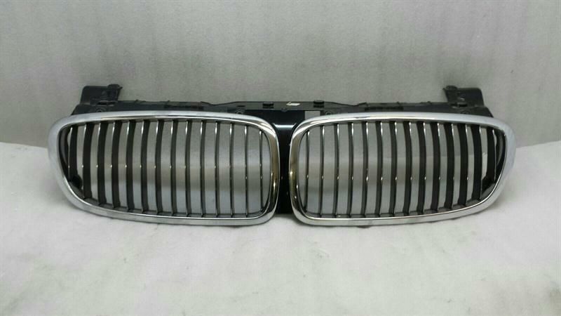 BMW 7 series E65 E66 front grille 51137145738 radiator grille
