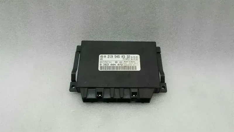 Mercedes CLS W219 PDC module A2195450332 PTS control unit parking aid