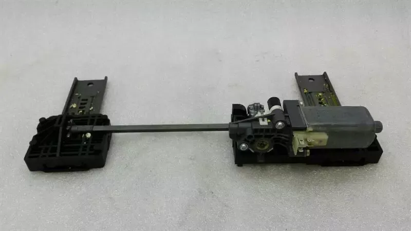 BMW 7 series E65 seat pad actuator engine 7068045 actuator seat