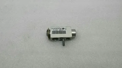 Mercedes C Class W204 Heater Valve A2308300184 Heater Valve Air Conditioning AC