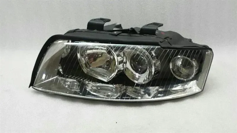 Audi A4 B6 RHD left headlamp right-hand drive headlight Xenon